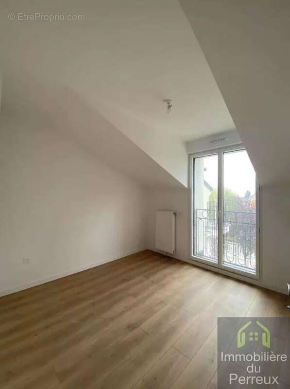Appartement à LE PERREUX-SUR-MARNE