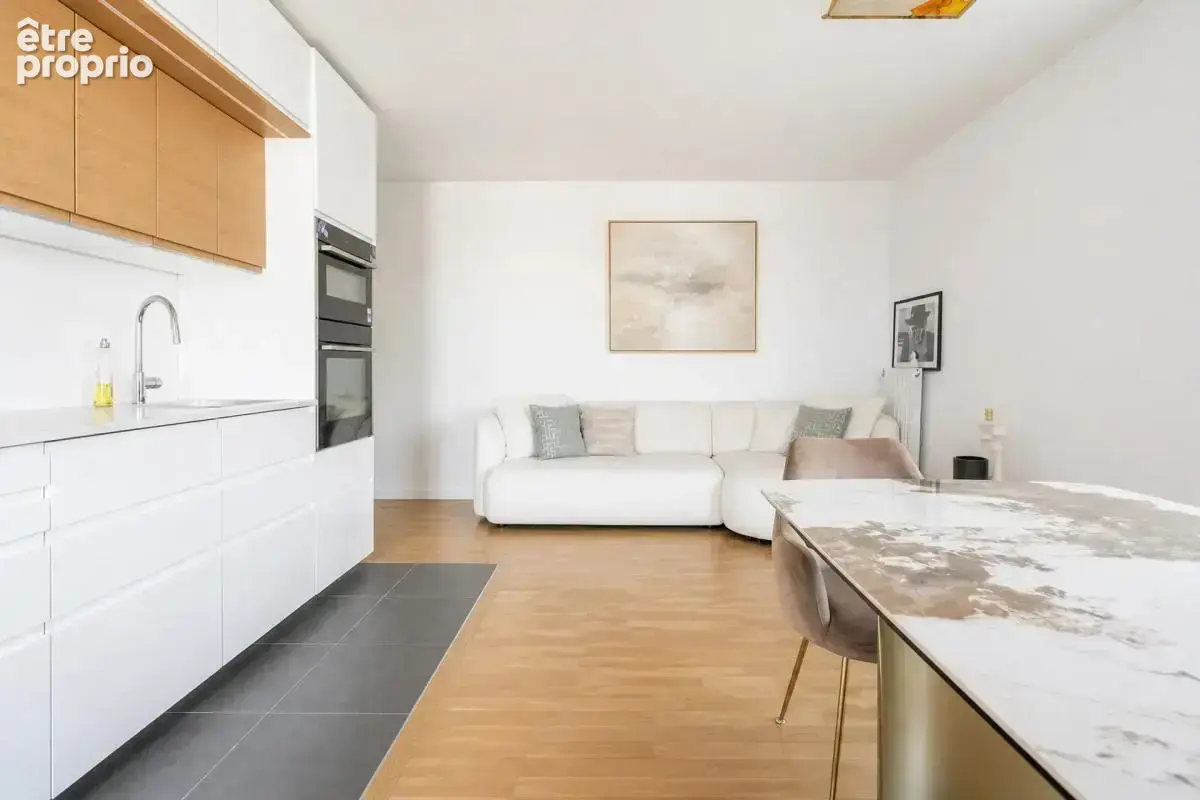 Appartement de 4 pièces de 83 m² à Romainville - photo 3