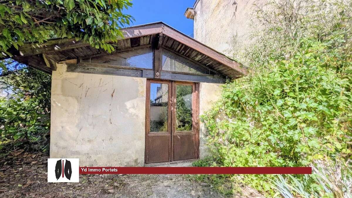 Maison à PORTETS