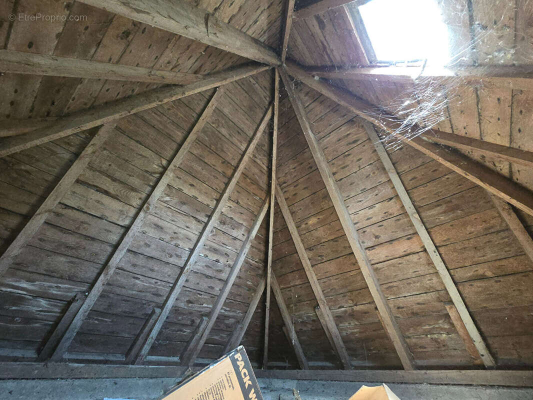 Maison à vendre à Pedernec - 6 pièces avec grand terrain - photo 11