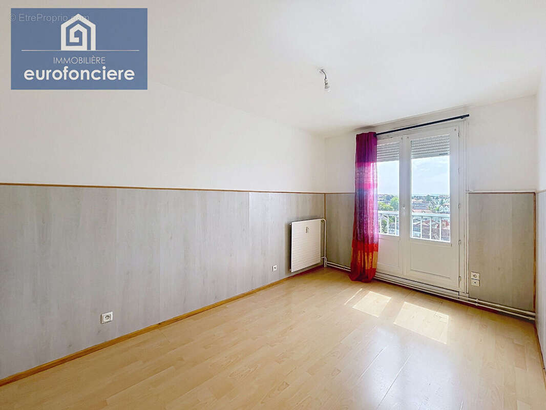 Appartement 2 chambres avec PARKING proche CENTRE VILLE - photo 3