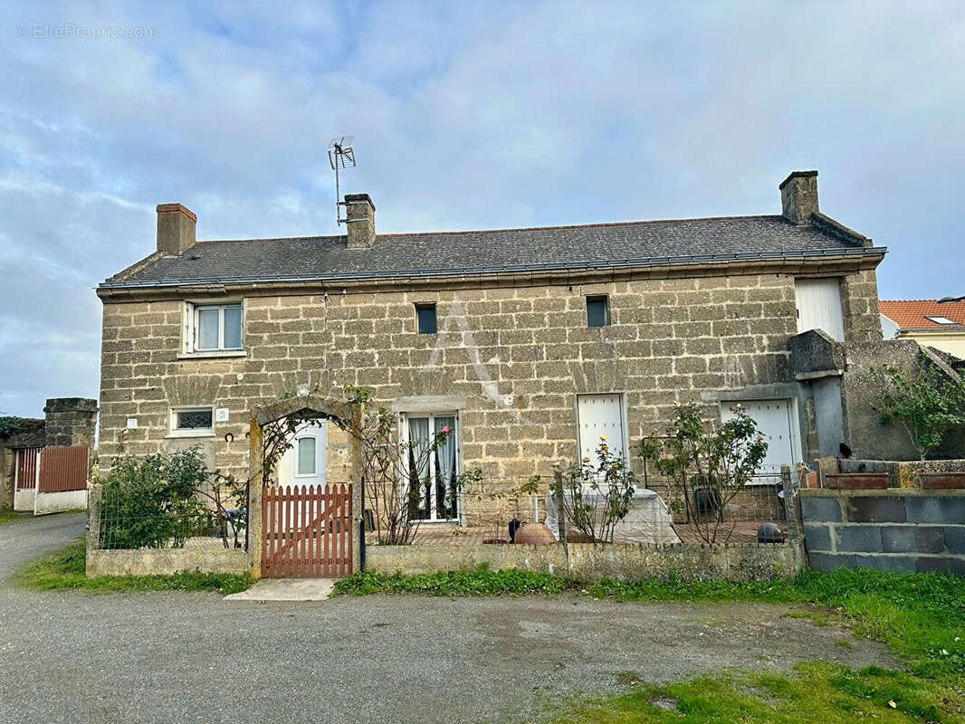 Maison à DOUE-LA-FONTAINE