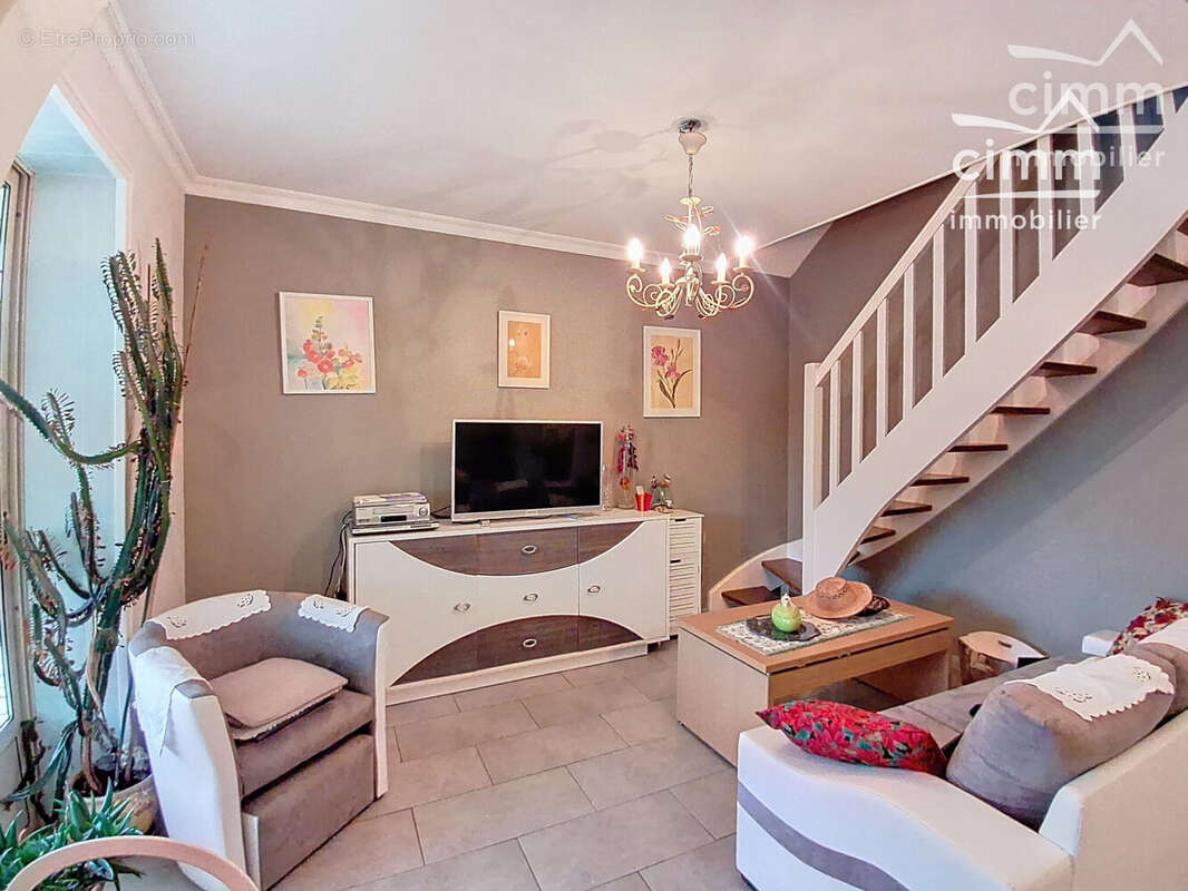 Maison 123 m² à Noyal-Chatillon-Sur-Seiche  - photo 4
