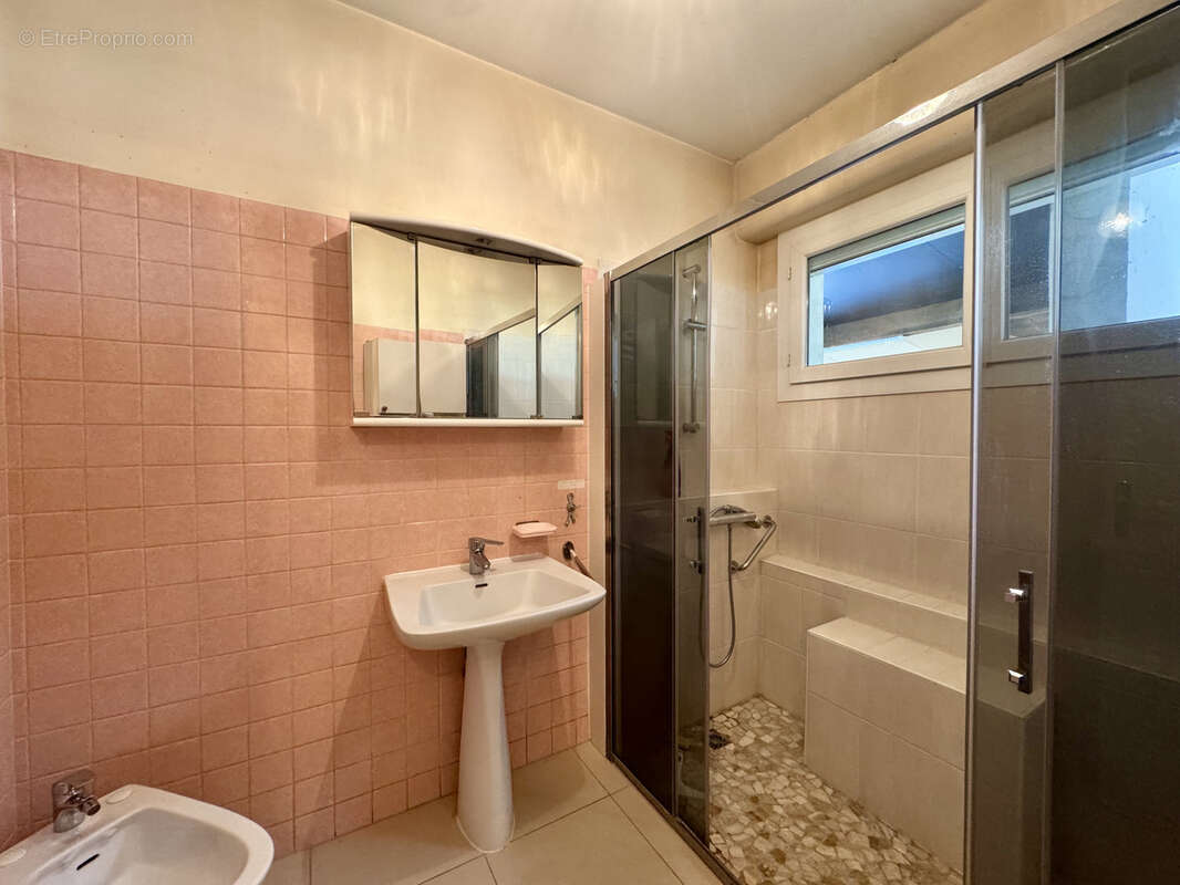 Maison à LE HAILLAN