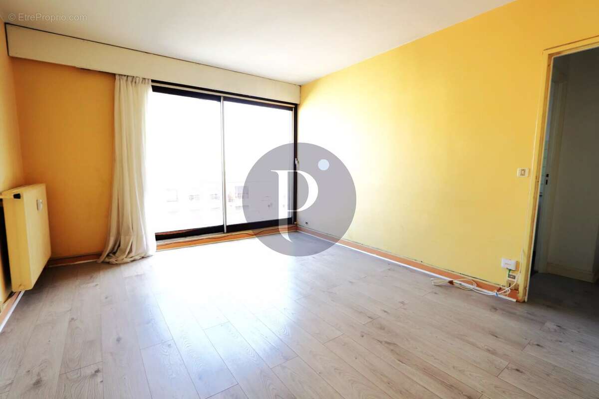 Appartement à BOURG-LA-REINE
