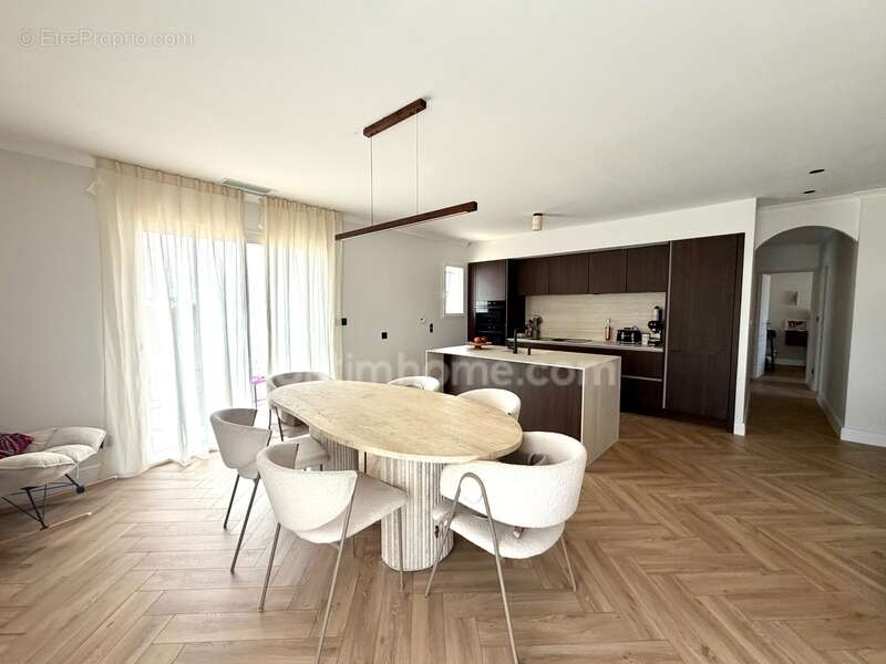Villa de plain-pied entierement renovee – piscine – garage – aigues-mortes - photo 2