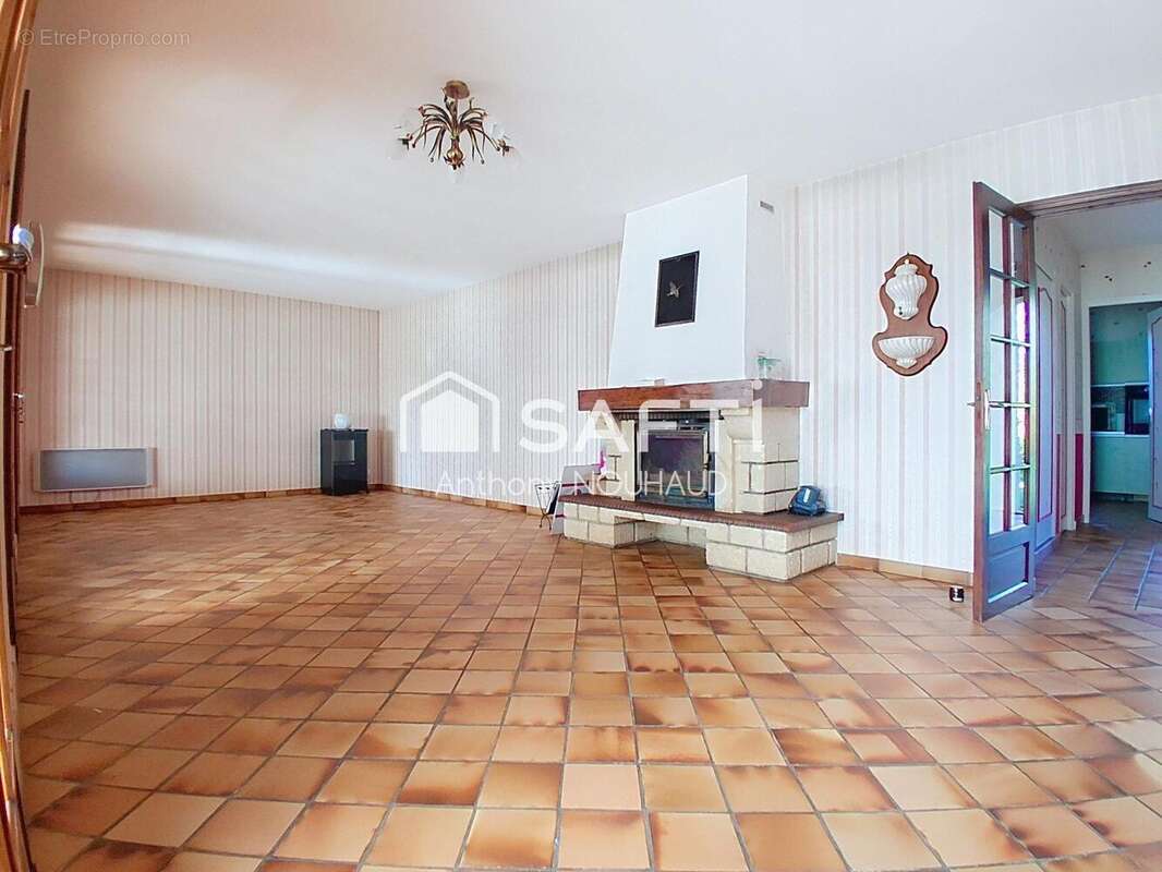 Photo 3 - Maison à GENSAC-LA-PALLUE