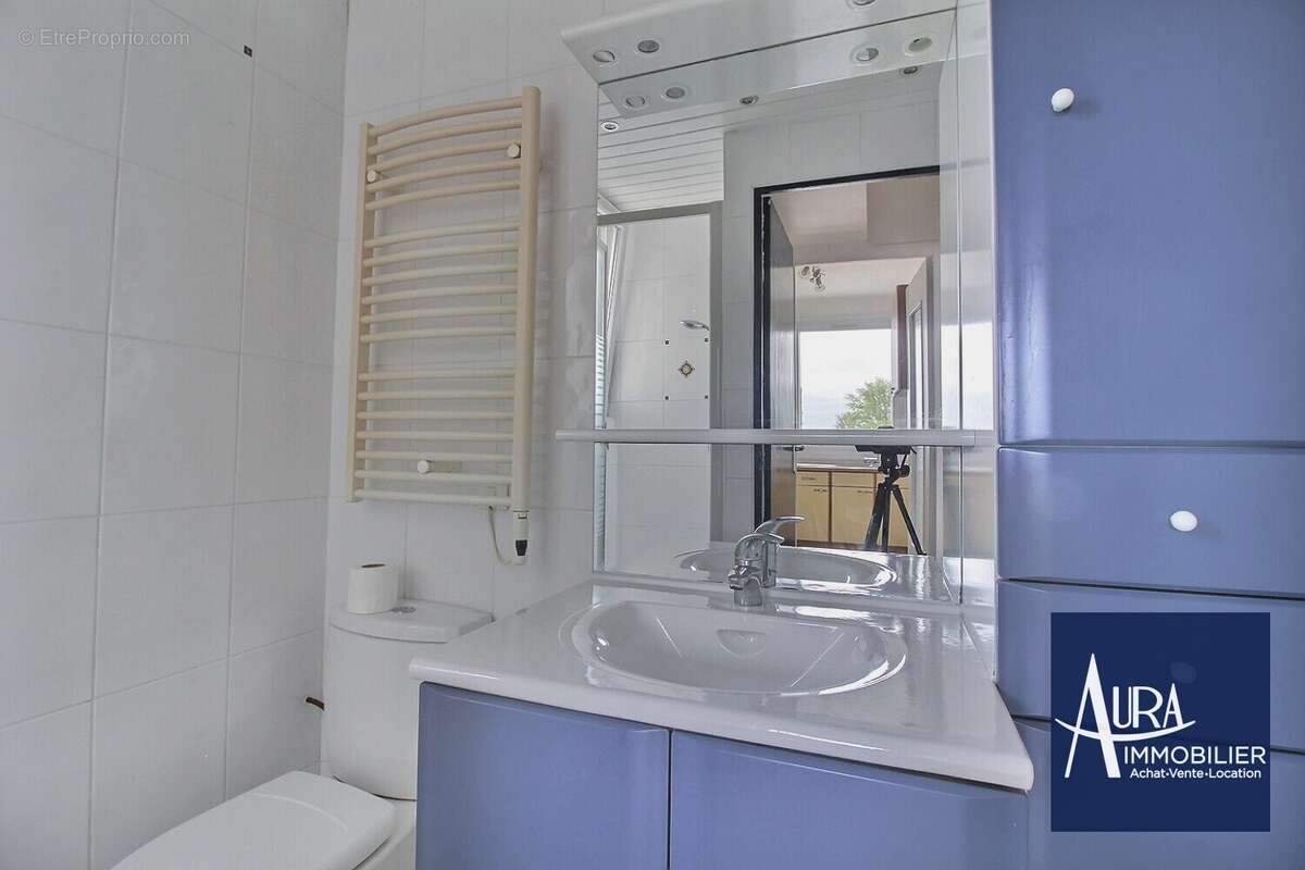 0_0004 - Appartement à LES LILAS