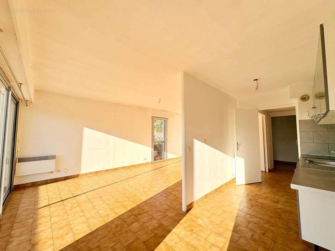 Appartement à LE CANNET