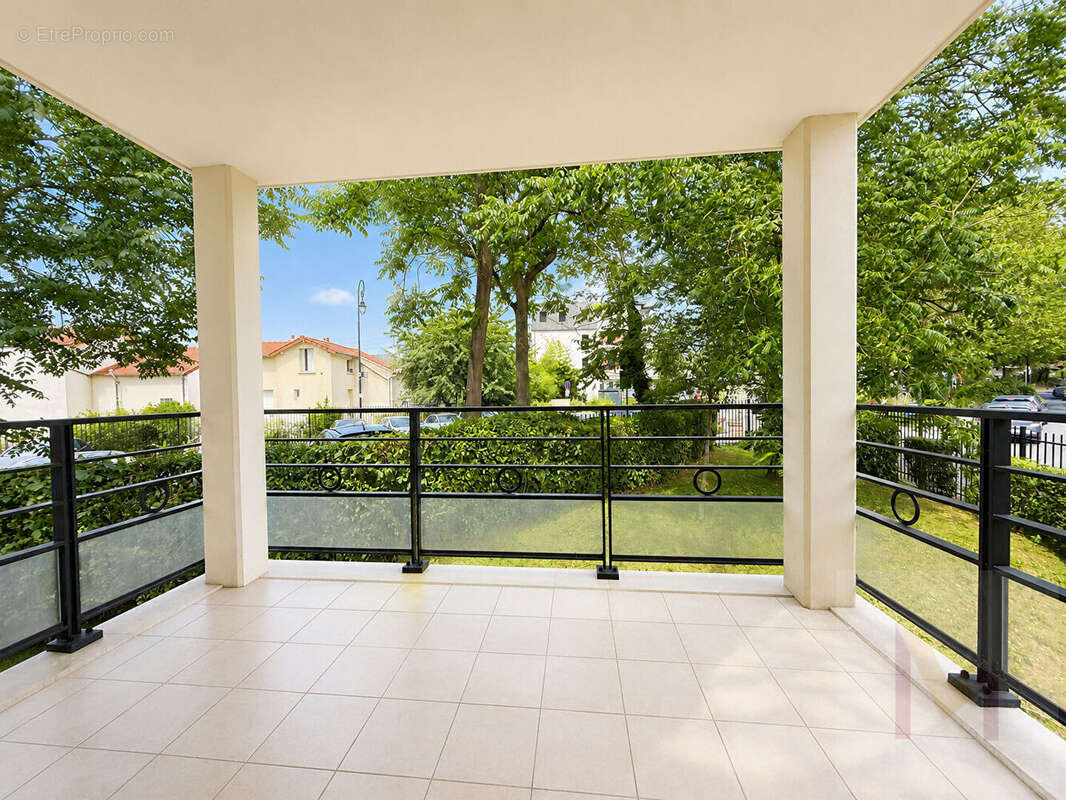 Appartement à NEUILLY-PLAISANCE
