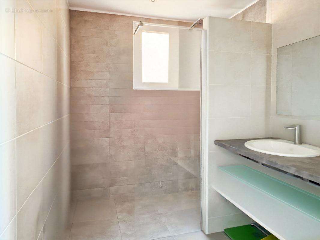 Appartement à LES PENNES-MIRABEAU