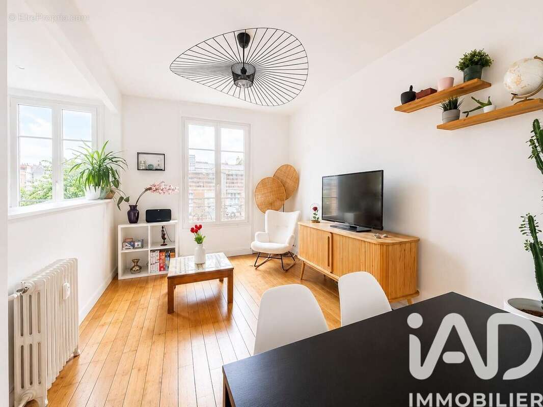 Photo 4 - Appartement à COURBEVOIE