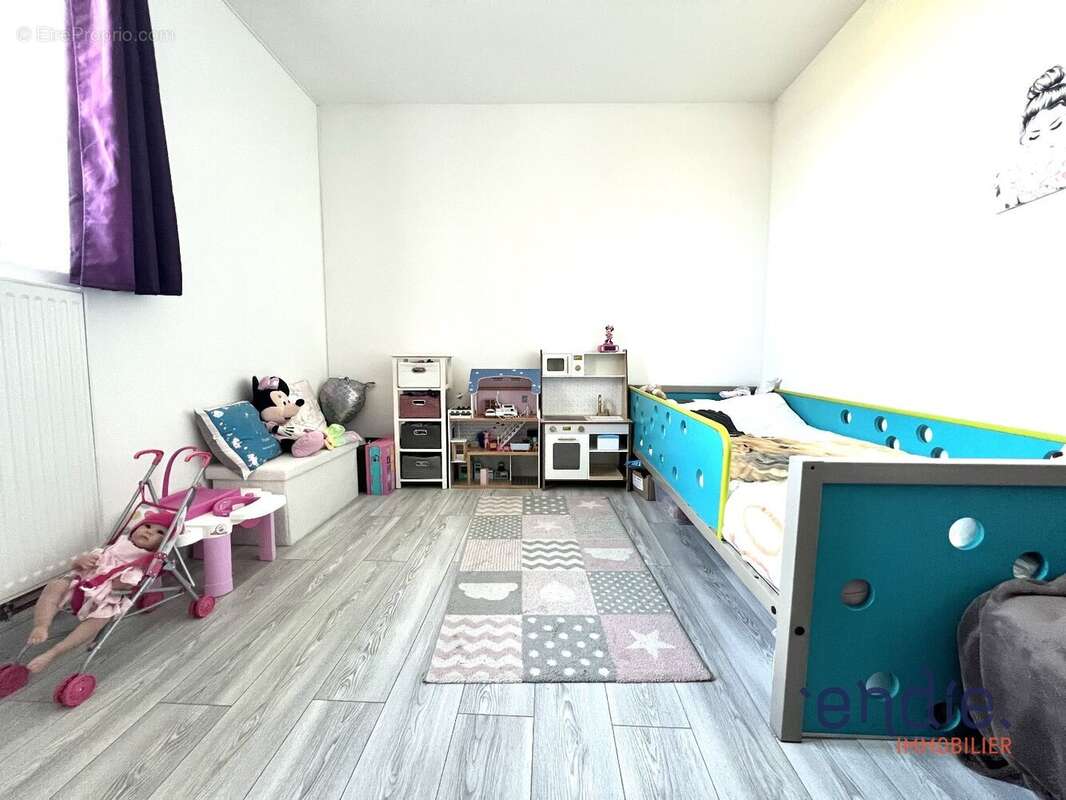 Maison à NEUVILLE-DE-POITOU