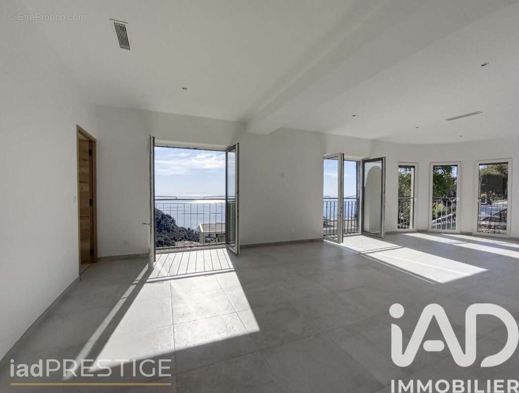 Photo 3 - Maison à LA TURBIE