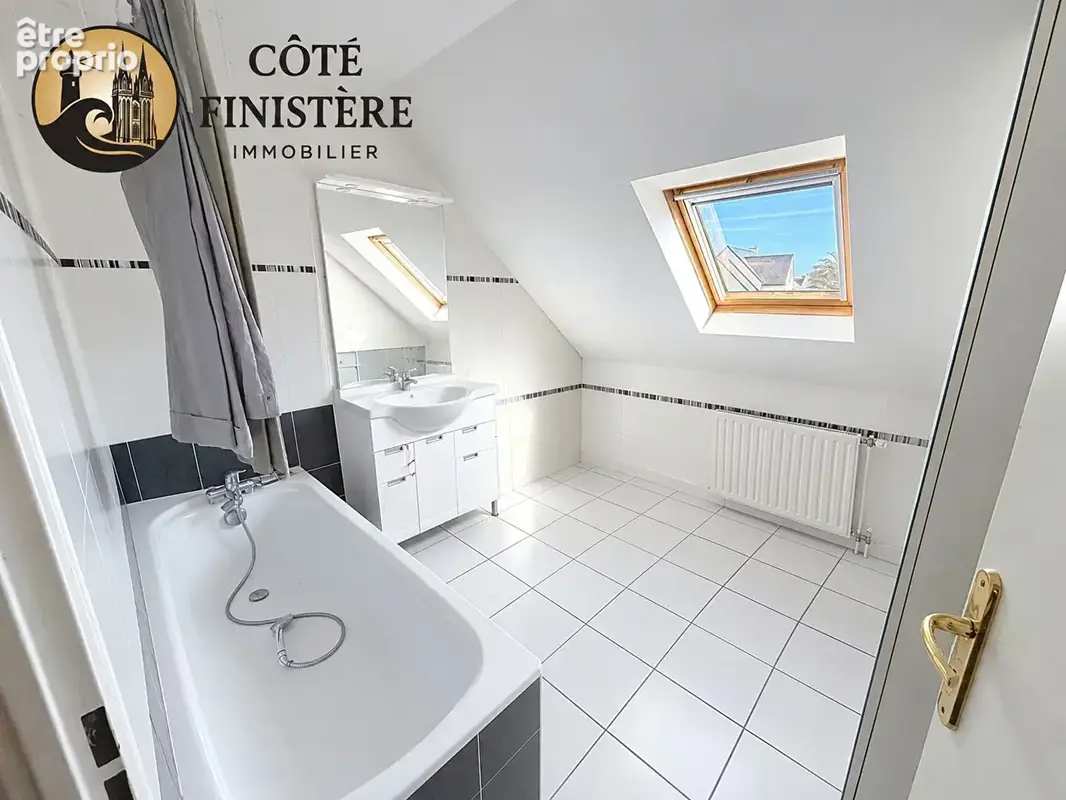 Maison avec jardin et garage - Vendue avec locataire en place - photo 6
