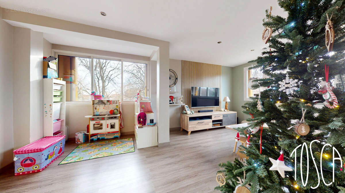 Appartement à THIAIS