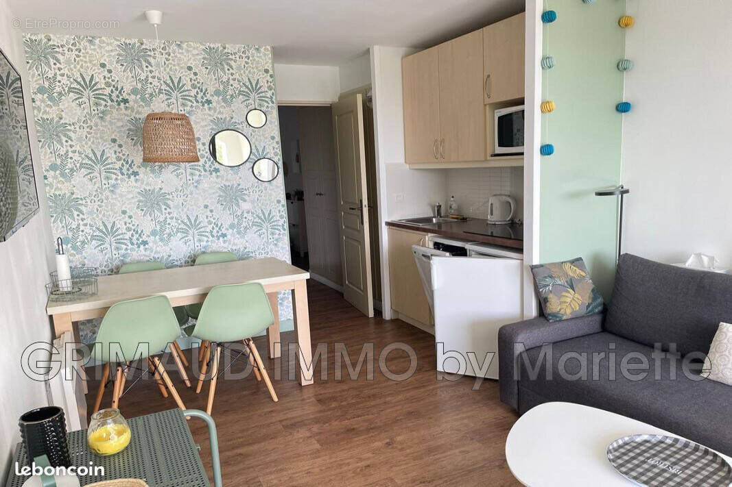 Appartement à GRIMAUD