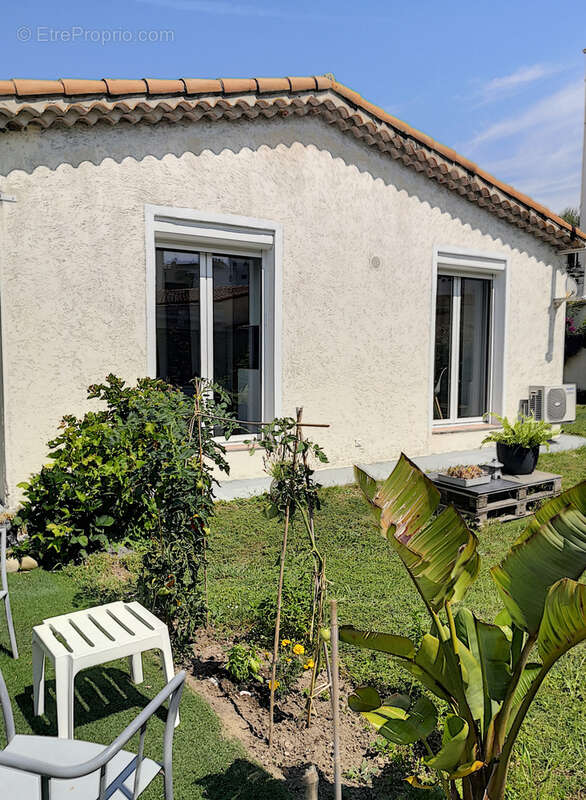Cagnes centre ville maison 3p et jardin de 522m2 plat - photo 3