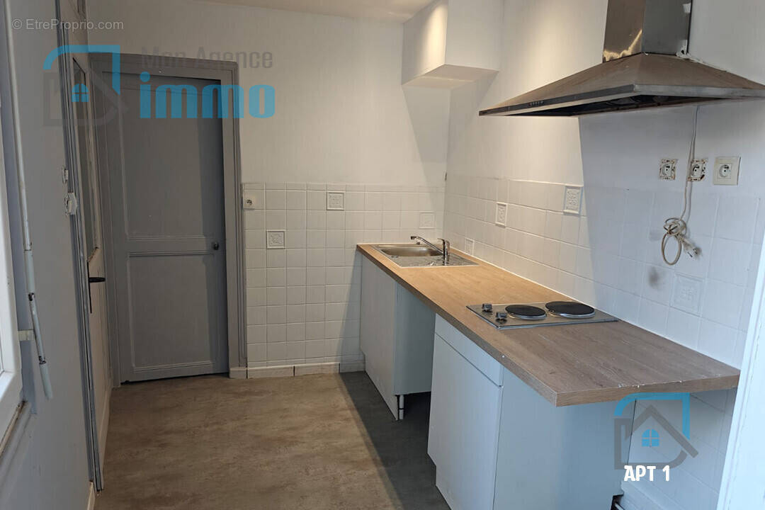 Appartement à MEHUN-SUR-YEVRE