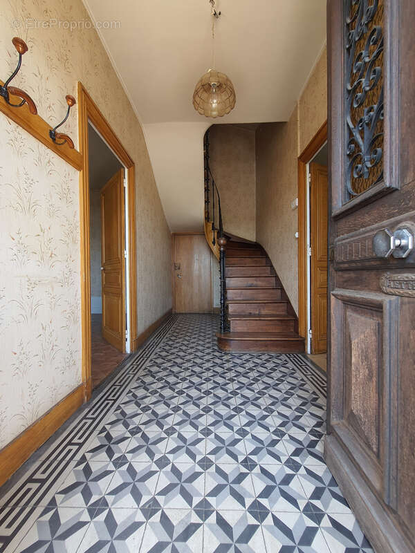 Maison à SAINT-GERMAIN-LAVAL