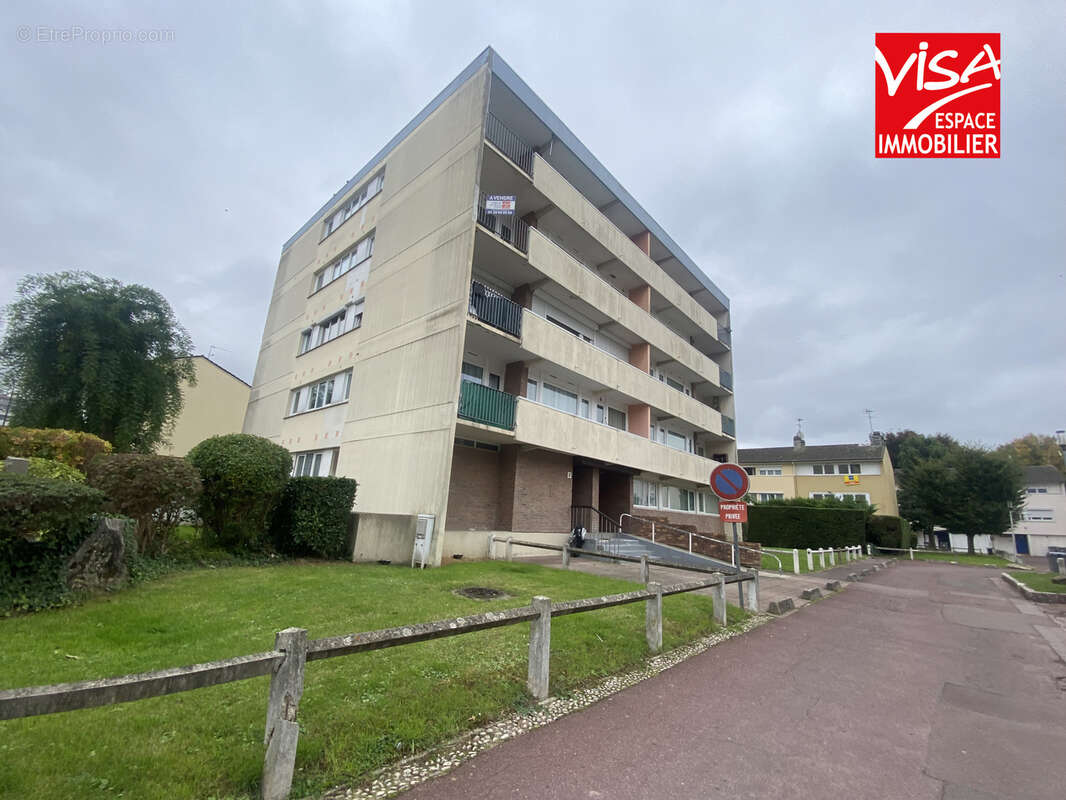 Appartement à VILLIERS-LE-BEL
