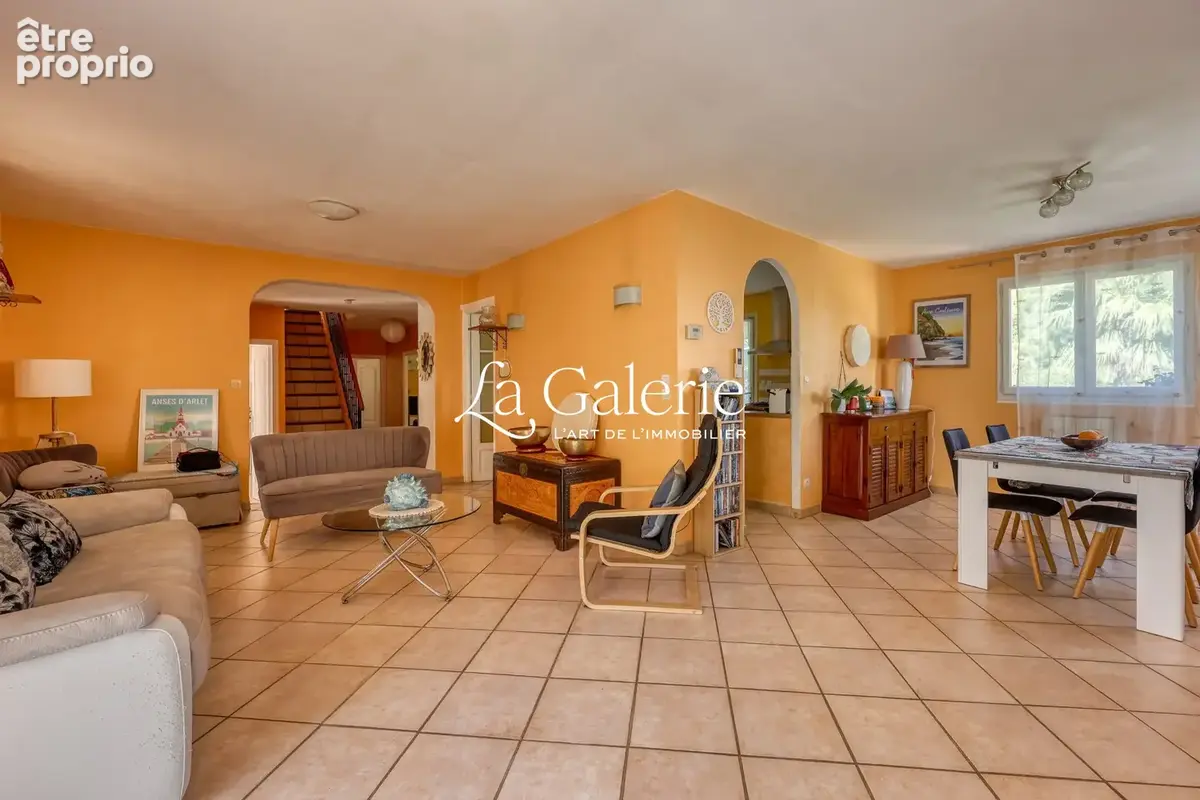 Maison 5 pièces 118 m² à vendre à Le Pradet (83220) - photo 7