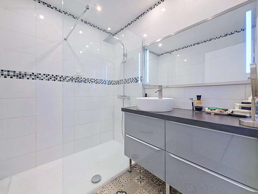 Appartement à LE CANNET