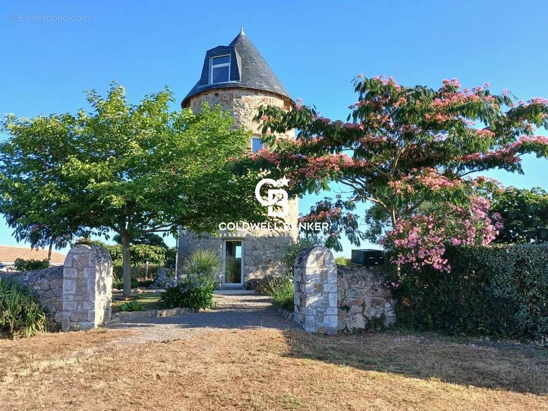 Photo Maison à Les Sables-D'olonne au prix de 498 000€