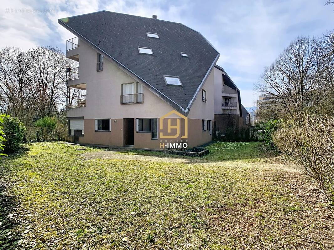 Appartement à MEYLAN
