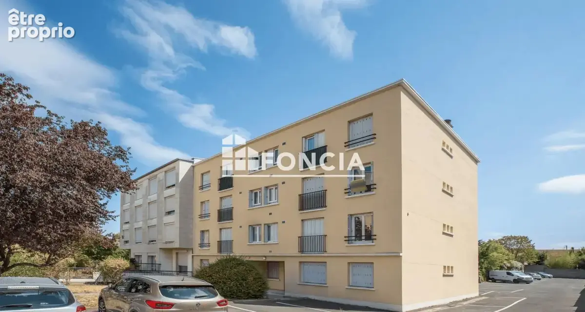 Appartement à SARTROUVILLE