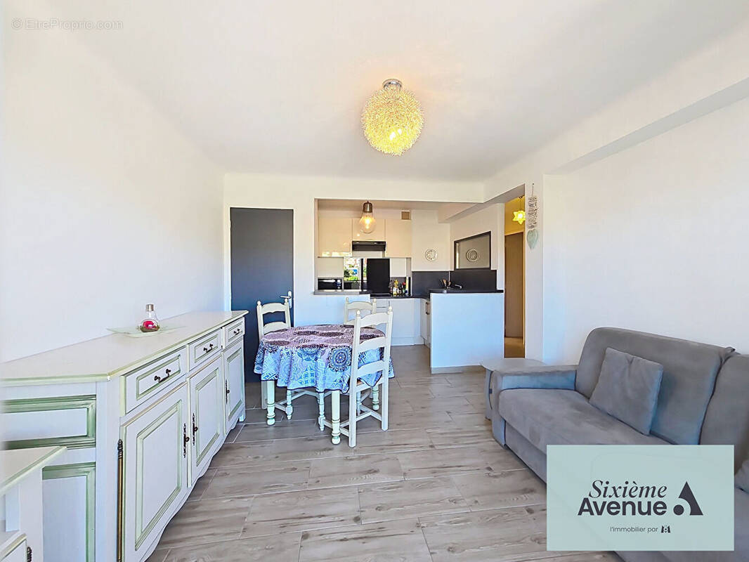 Appartement à SIX-FOURS-LES-PLAGES