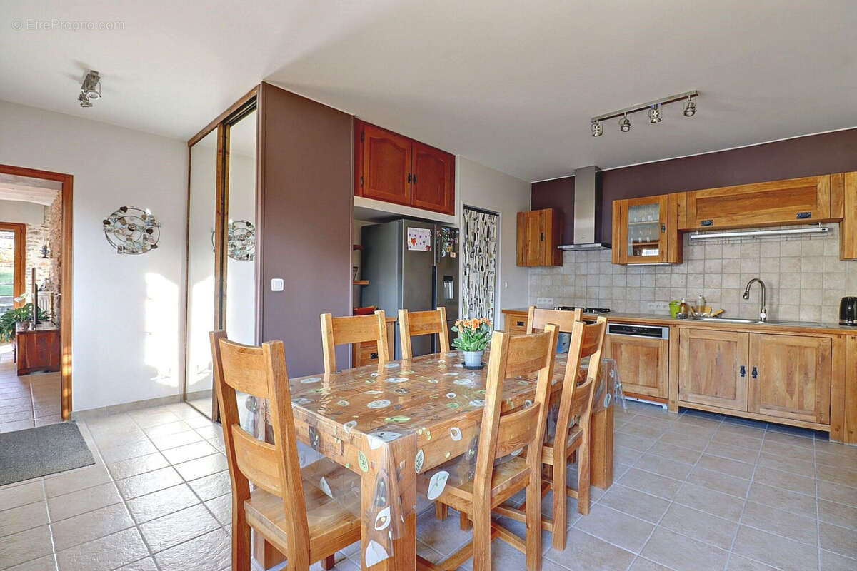 Maison 152 m² à Raizeux  - photo 4