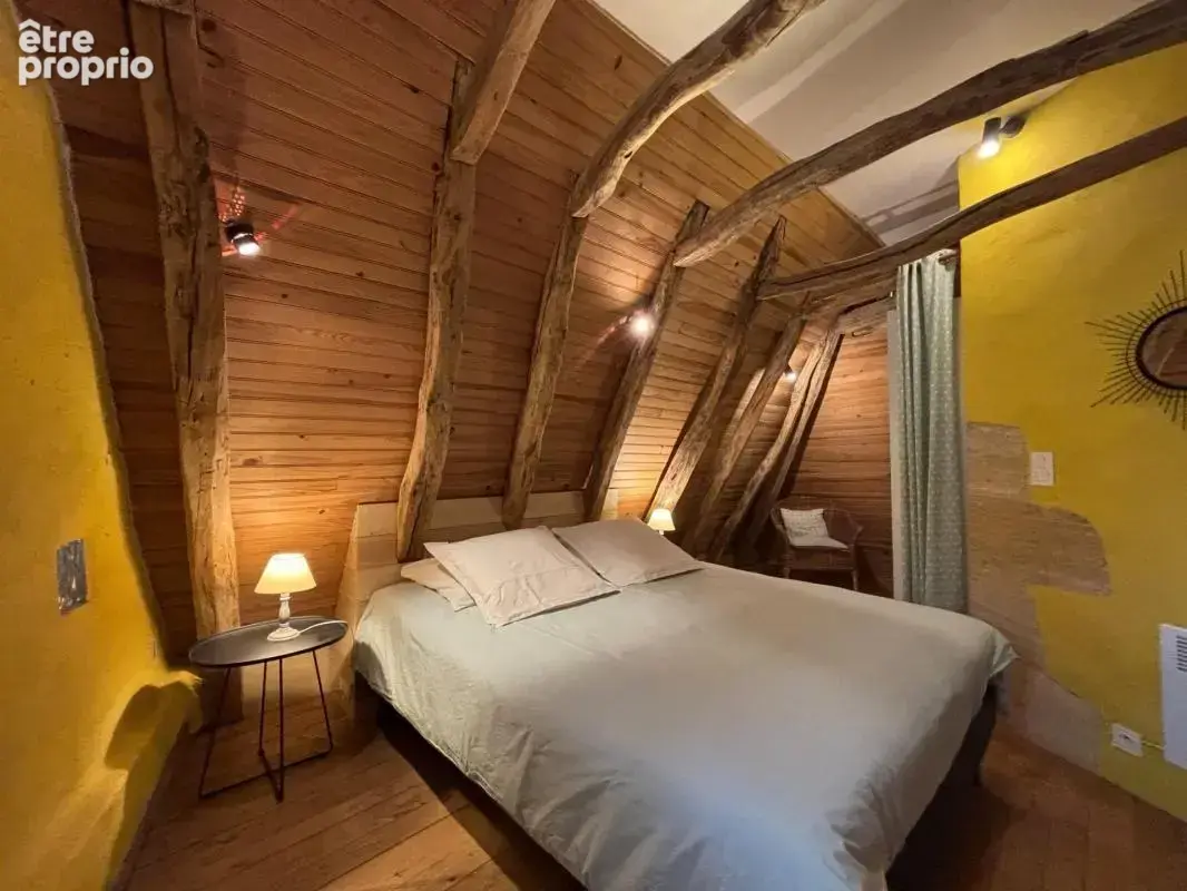 Propriété en pierre rénovée avec maison, 3 gîtes, bassin de détente et fort potentiel locatif – Périgord Noir - photo 15