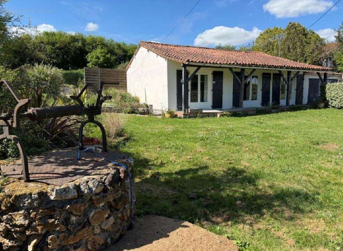 Maison à CIVRAY