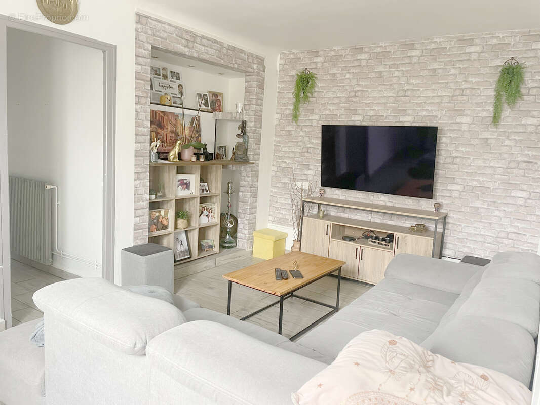 Maison à SAINTE-GENEVIEVE