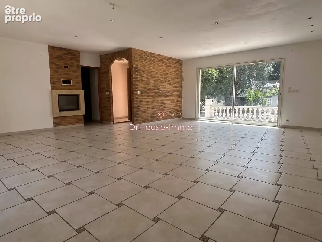 Maison 141 m² à Sainte-Marie  - photo 8