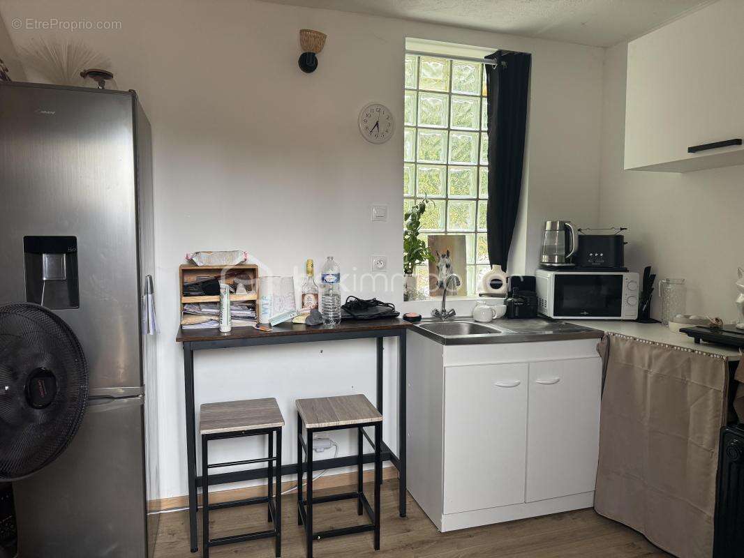 À La Roquebrussanne (83136), maison de plain-pied rénovée avec studio indépendant sur 1 650 m² de terrain plat et clôturé - photo 27