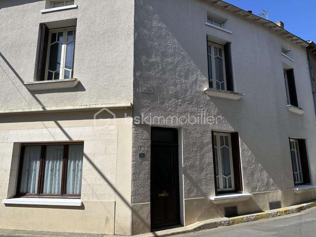 Maison à MIREBEAU