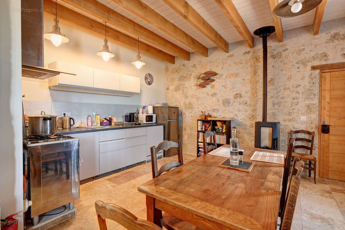 Maison à LACEPEDE