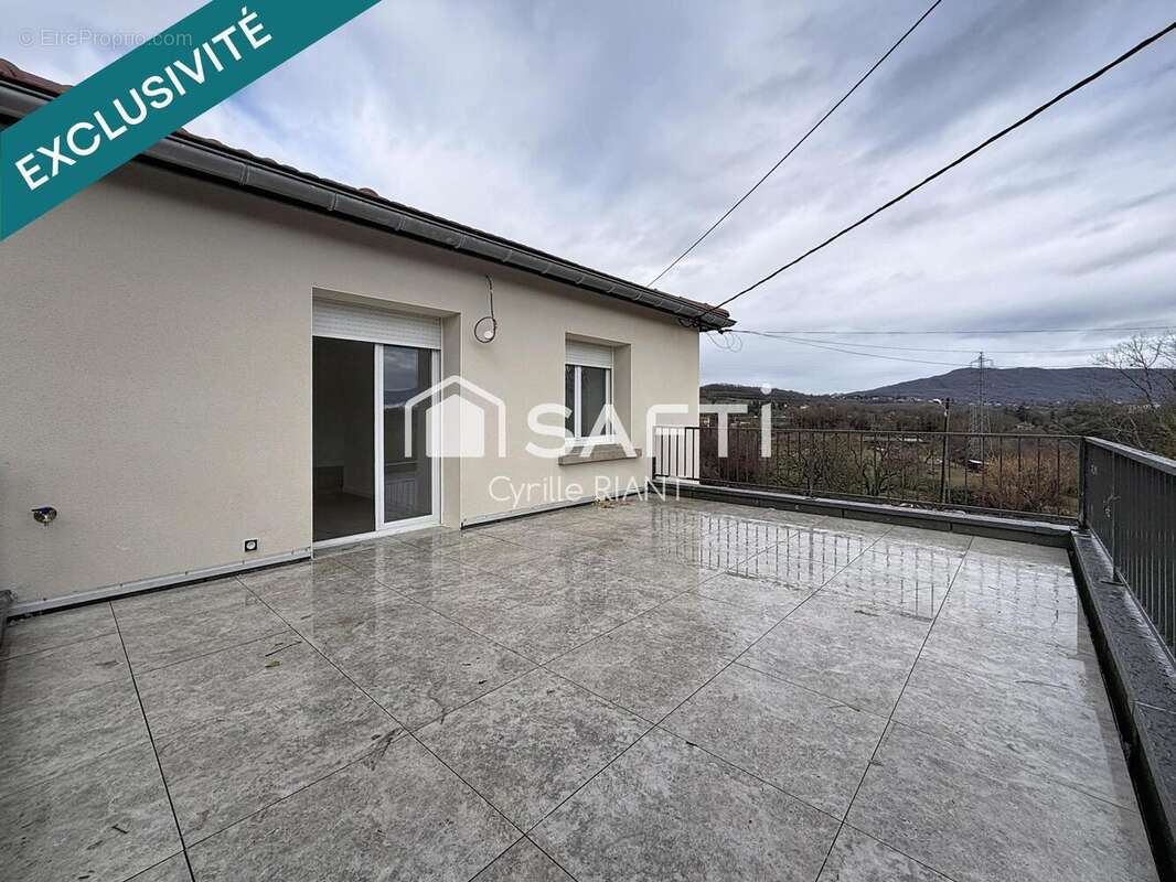 Photo 3 - Maison à RIVES