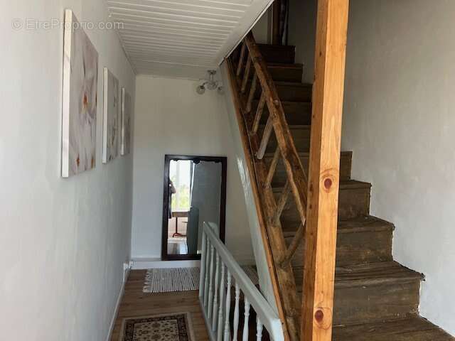 Appartement à ORADOUR-SUR-VAYRES