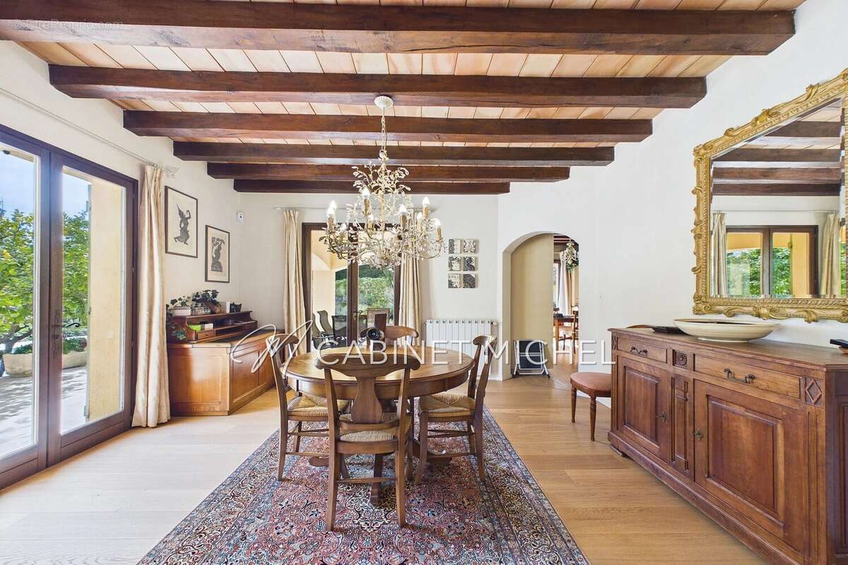 Maison à LE ROURET