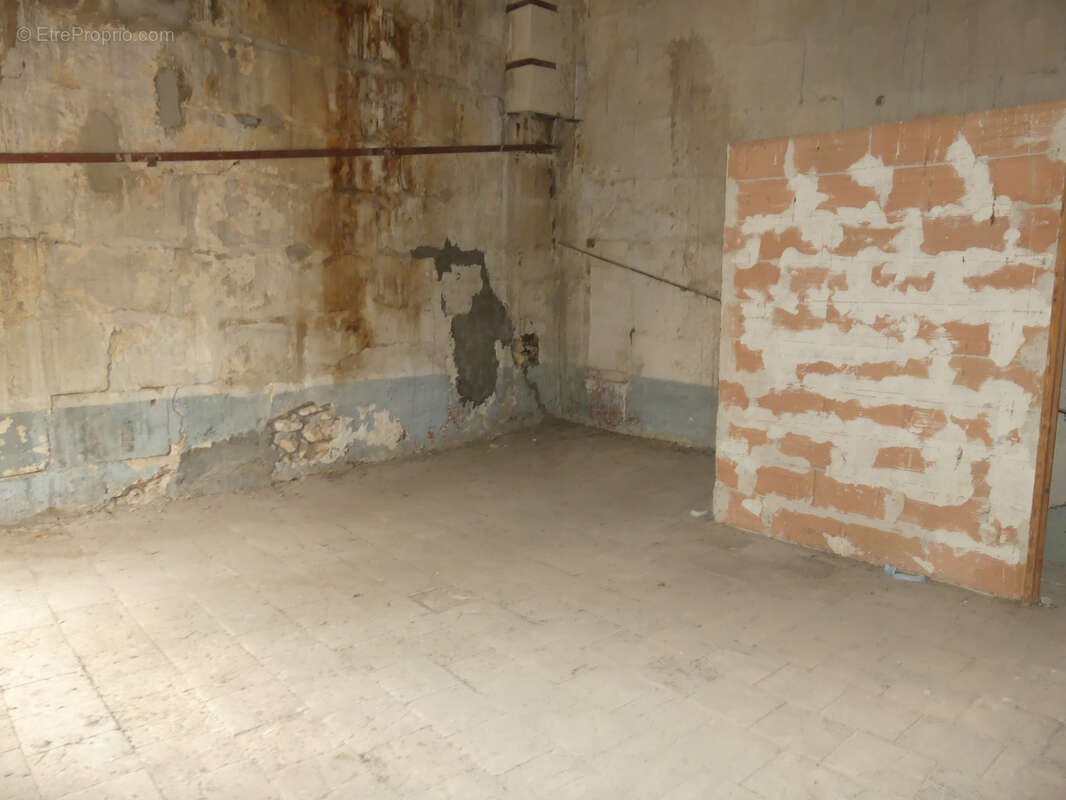 Appartement à FONTVIEILLE