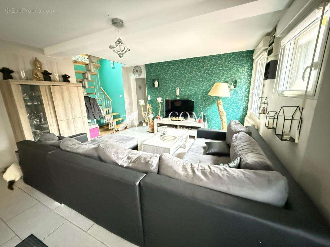 Maison à RAIMBEAUCOURT