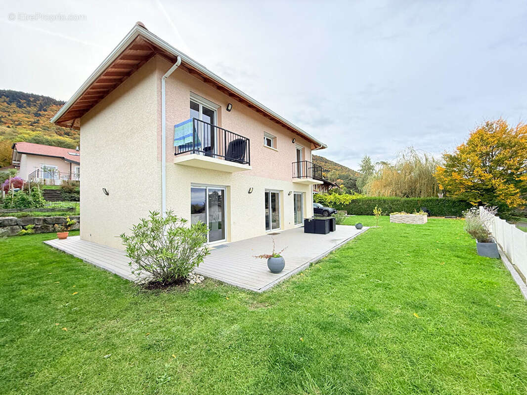 Maison à SAINT-CERGUES