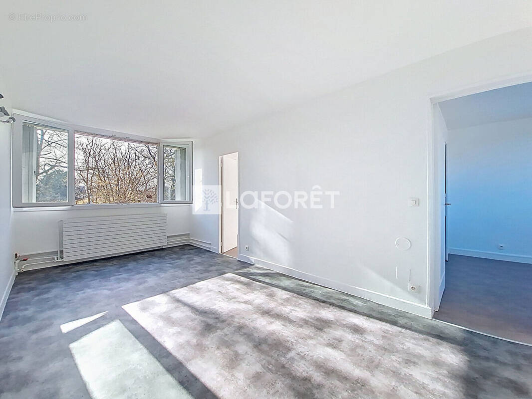 Appartement à VERNEUIL-SUR-SEINE