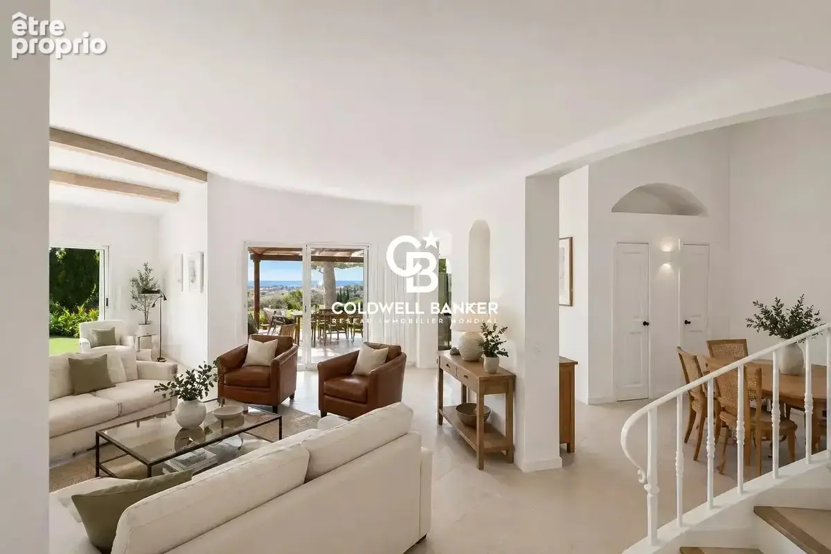 Villa vue mer, à pied du village - 83320 Carqueiranne - photo 13