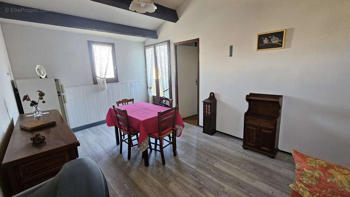 Appartement à FLEURY