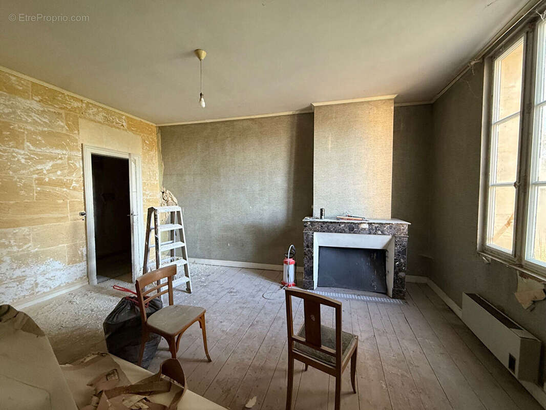 Maison à SAINT-EMILION