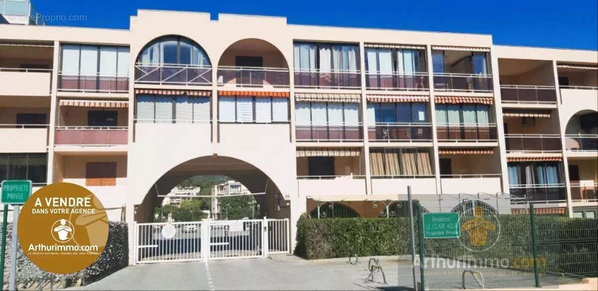 Appartement à BORMES-LES-MIMOSAS